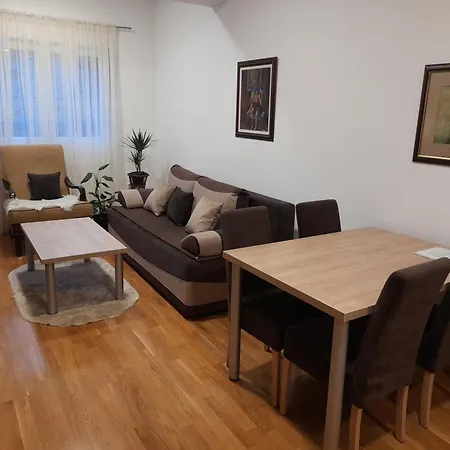 Apartment Ogi Apartman