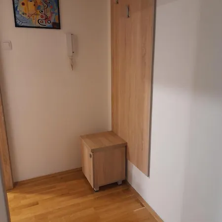 Ogi Apartman Apartment *